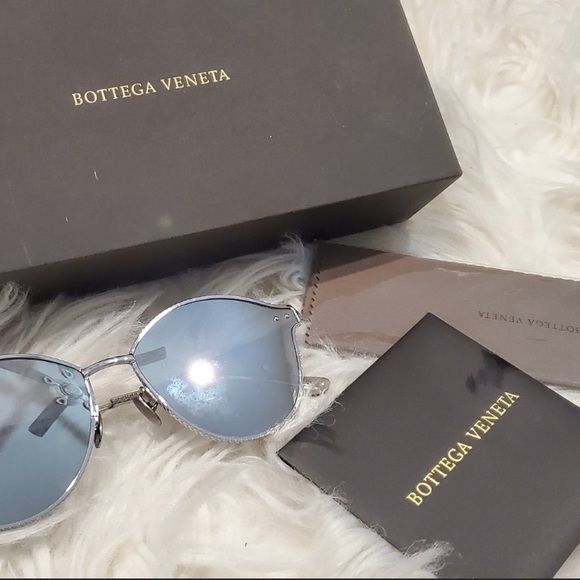 😍Bottega Veneta Round Frame Sunglasses Women’s msrp: $525 😯😯 - Picture 2 of 12